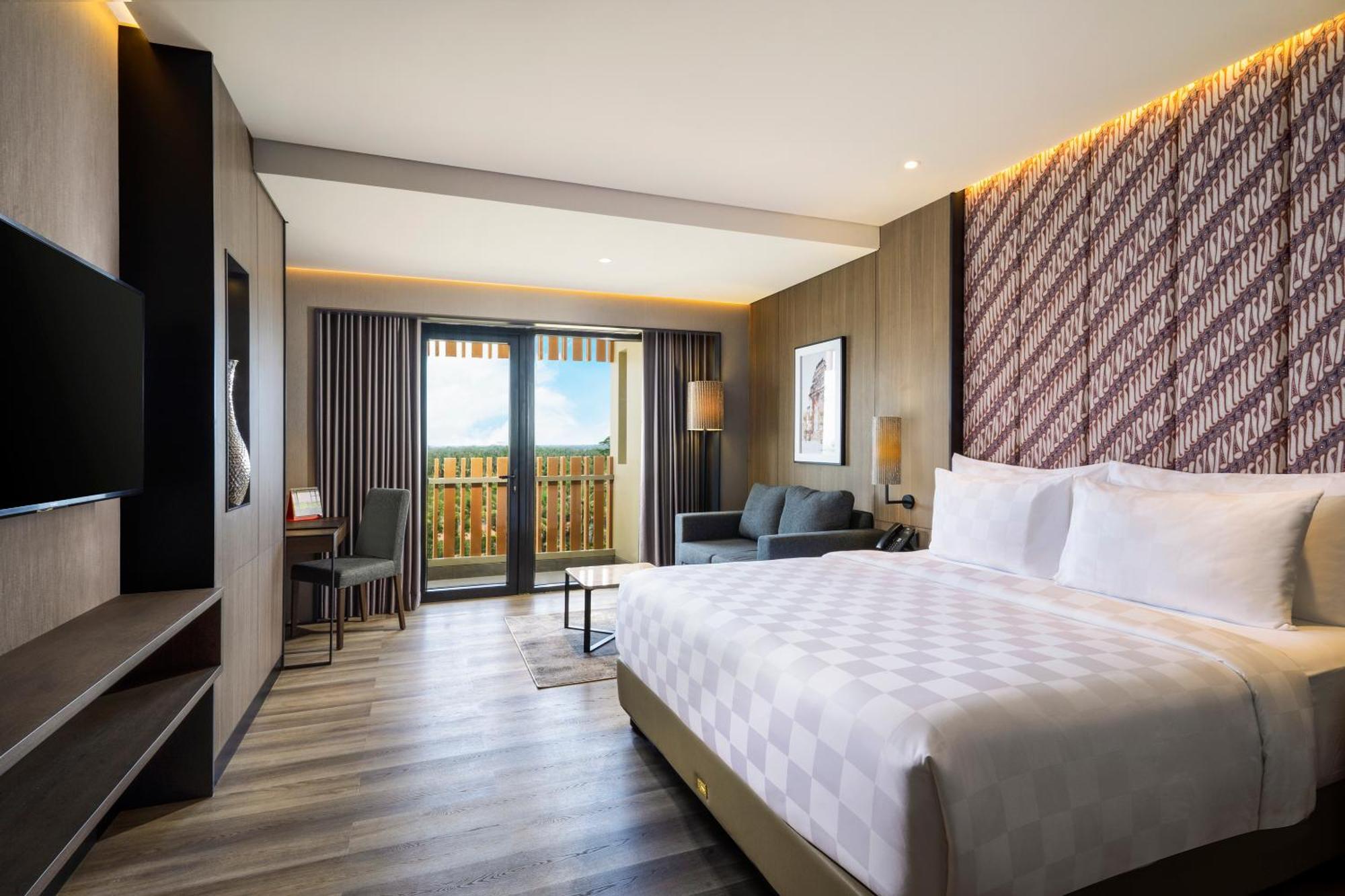 Swiss-Belhotel Airport Yogyakarta Temon Exterior photo